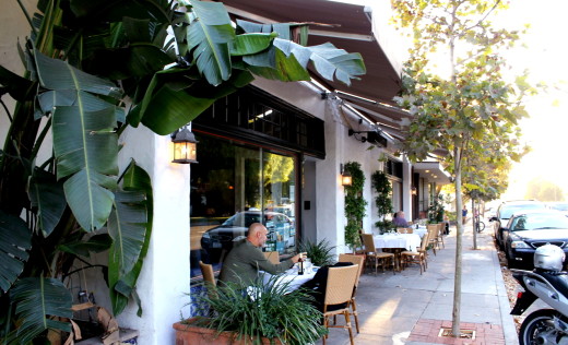 azu-restaurant-and-tapas-bar-511169df54b97221dd000061