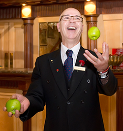 directoroffun_250x266