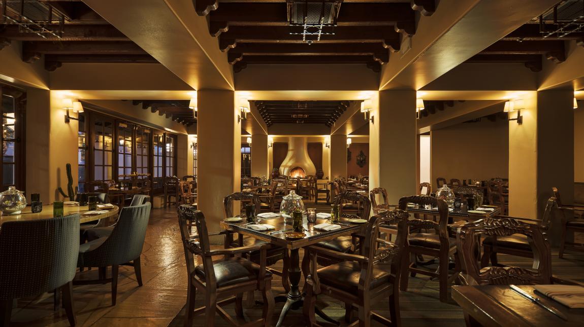 la-hacienda-dining-room-5mb_f7921f2b-8d10-4548-98c797cf78b9bac9_6d72fefb-0217-4d1b-b4aea9a5980348af