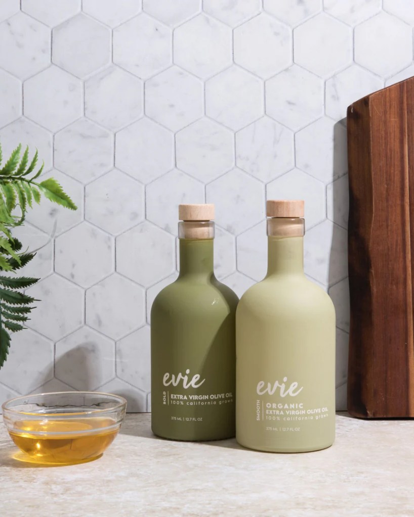 This image has an empty alt attribute; its file name is web-d8-evie_olive_oil_r1_4176_4x5_47a7899c-28ae-49c9-b483-d76e2c6d0134.webp